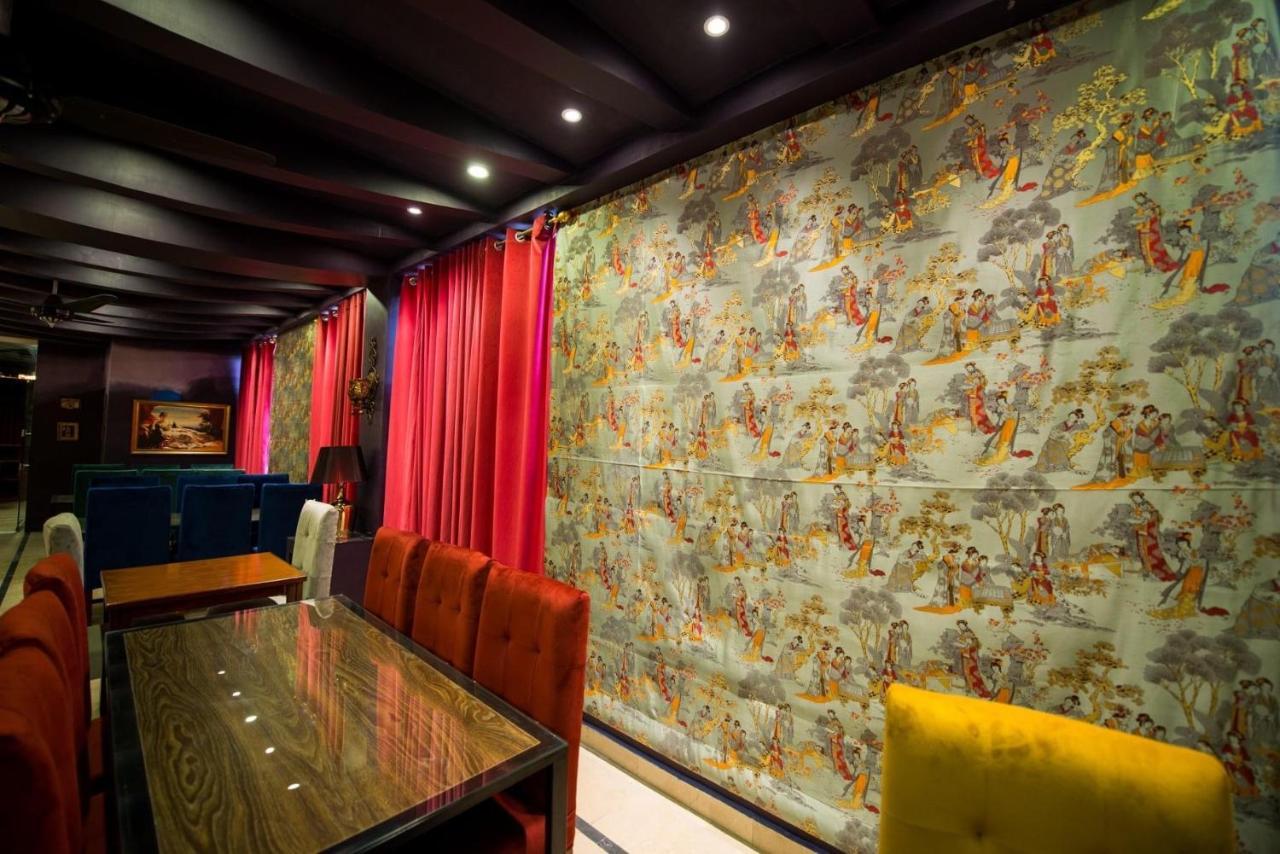 Hotel Holiday Lahore Extérieur photo